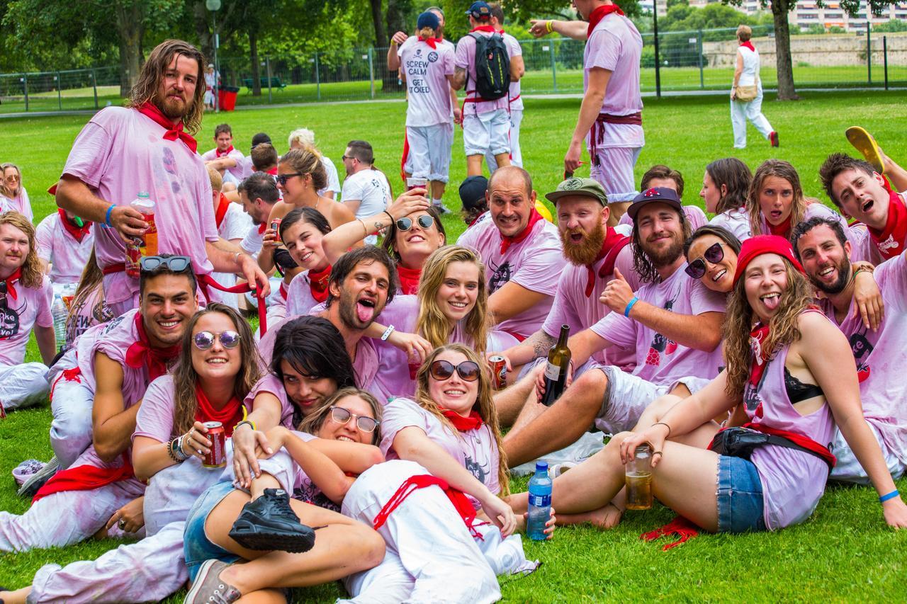 Running Of The Bulls All Inclusive Camping Pamplona Exterior photo
